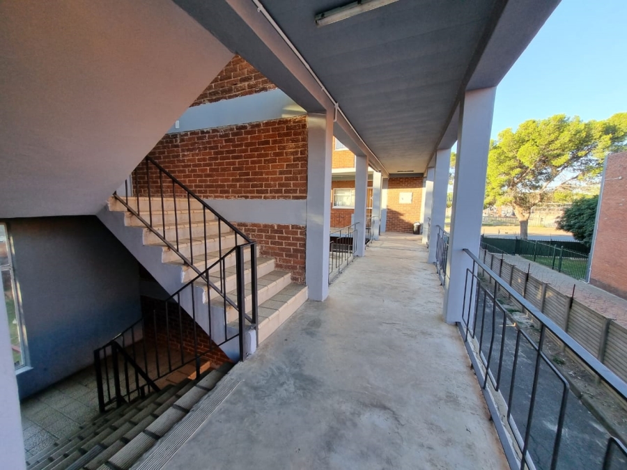 1 Bedroom Property for Sale in Willows Free State